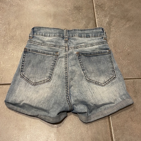 High Rise Shorts - Picture 6 of 6